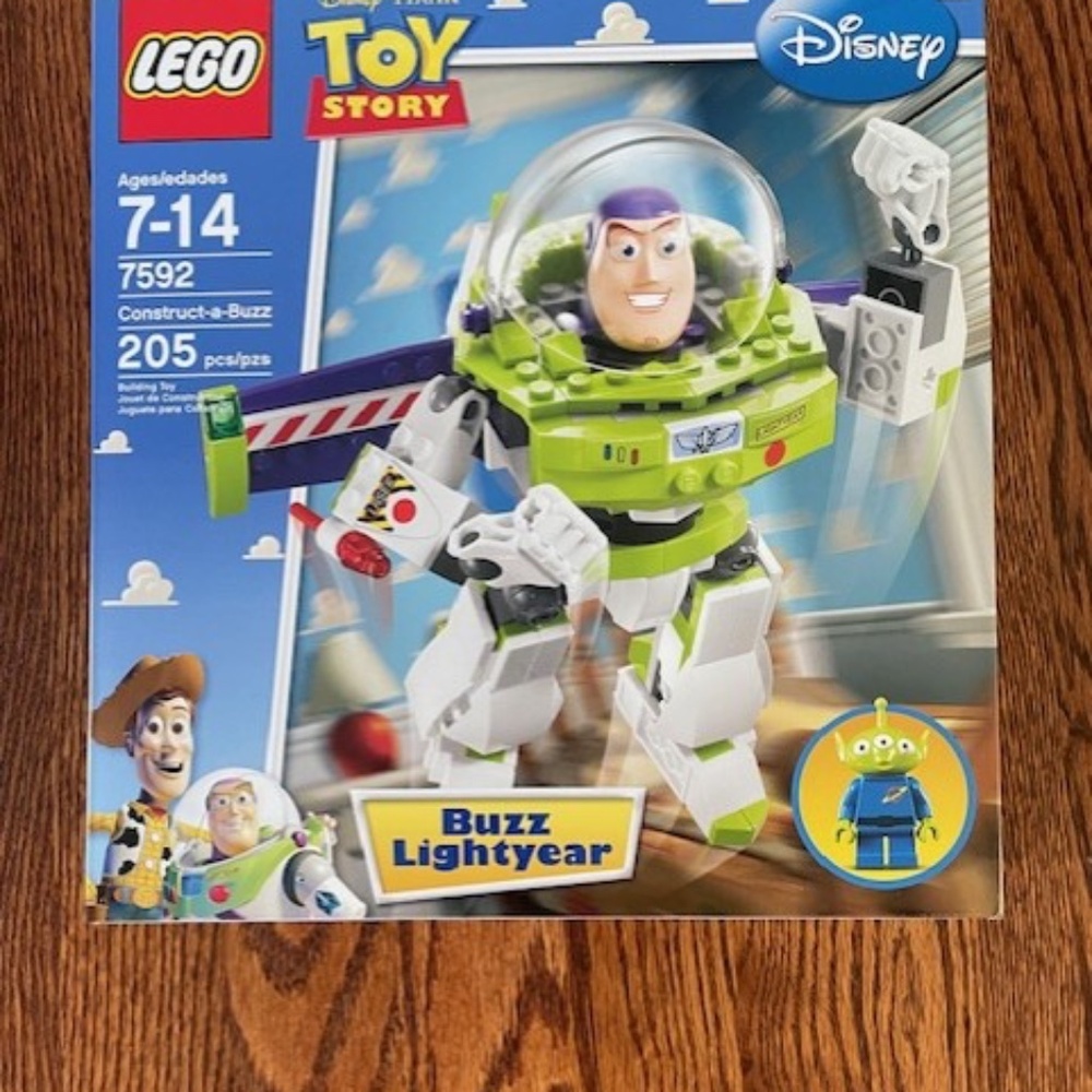 LEGO DISNEY PIXAR TOY STORY 7592 BUZZ LIGHTYEAR CONSTRUCT-A-BUZZ RETIRED NEW - Picture 1 of 6